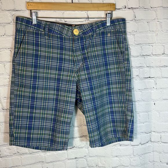 LEVI’S Shorts Womens 14 Blue Green Chino Shorts Bermuda Plaid - Picture 1 of 10